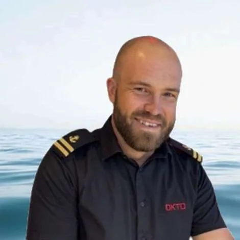 Crew of OKTO|Second Officer