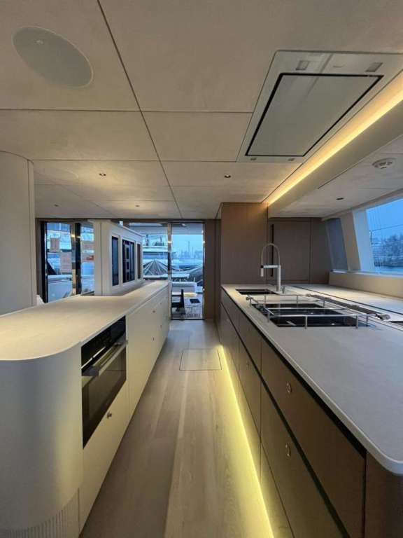 Image of VIVI yacht #2