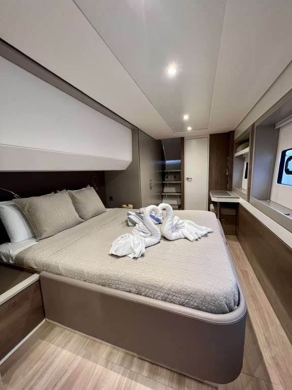 Image of Epiphany yacht #6