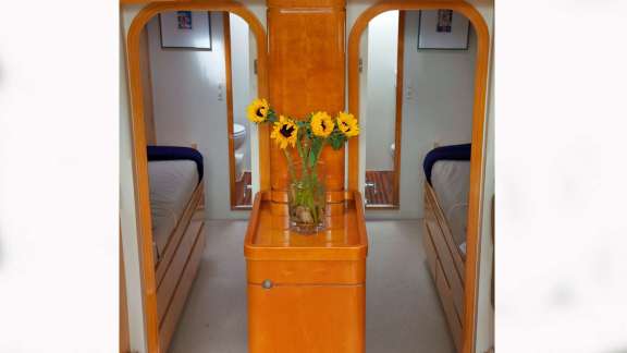 Two Forward Cabins can also become one large Primary