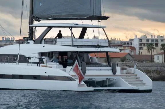 Image of CAT TUA yacht #16