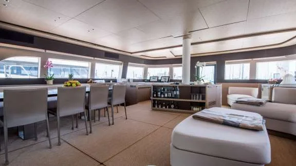 Image of CAT TUA yacht #3