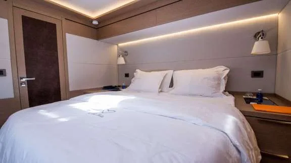 Image of CAT TUA yacht #6