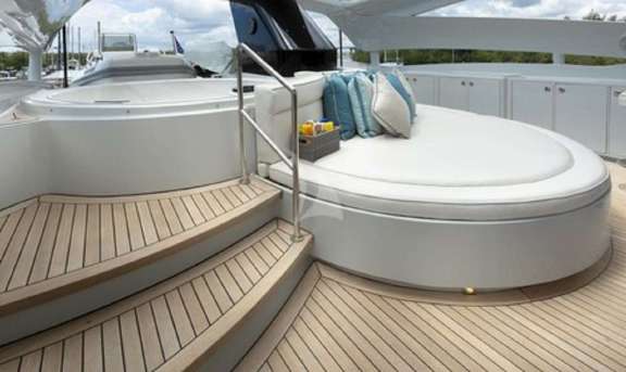Aft-deck bar