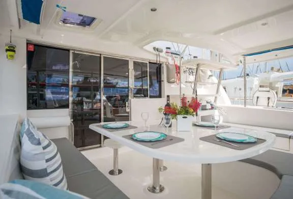 Image of Sara yacht #2