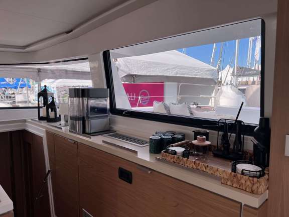 Image of BAREFOOT BLISS yacht #15