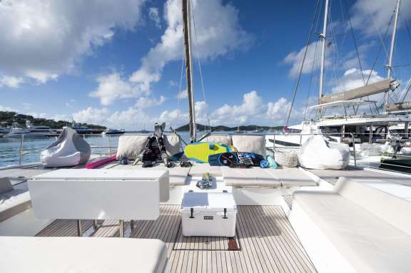 Image of BAREFOOT BLISS yacht #16