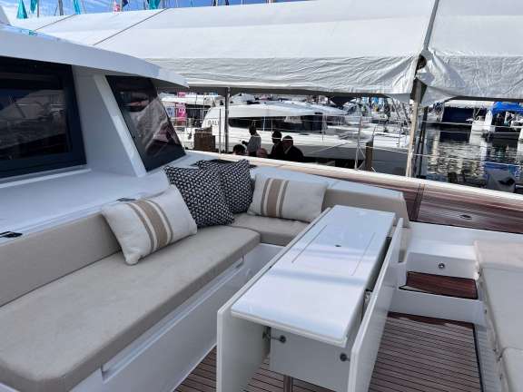 Image of BAREFOOT BLISS yacht #3