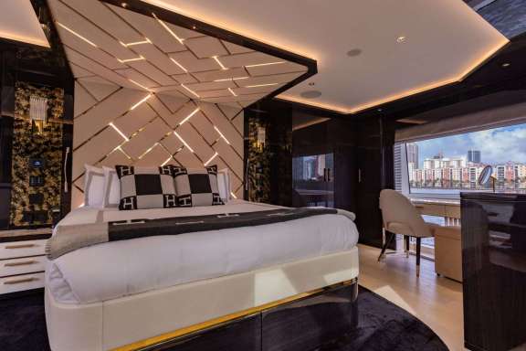 Image of OLYMPUS yacht #6