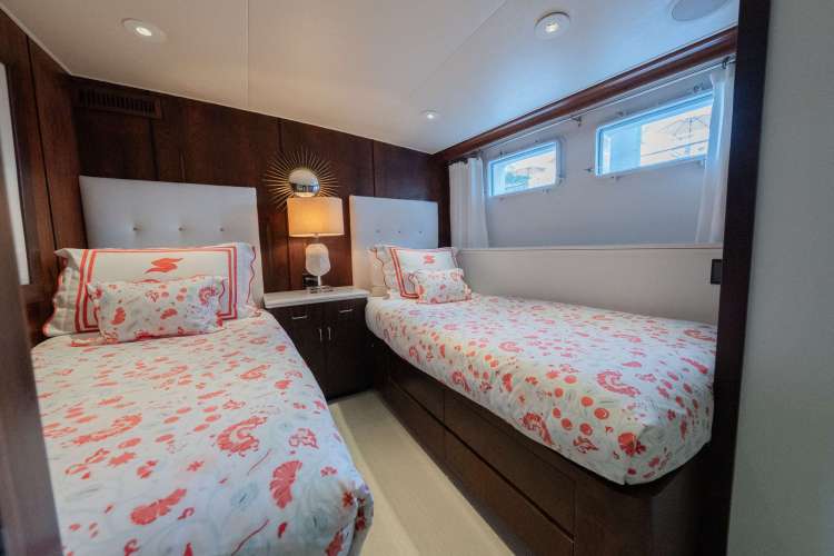 Starboard Twin Stateroom