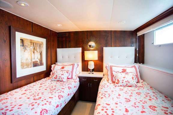 Image of SOVEREIGN yacht #10