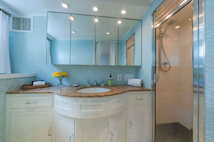 Starboard Stateroom Ensuite
