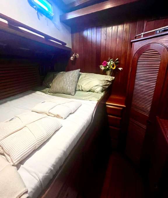 Double cabin - forward starboard