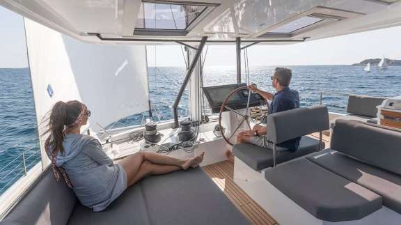 Image of HOURGLASS yacht #5