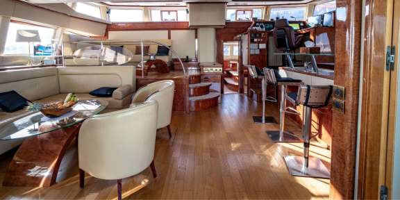 Image of HOUBARA yacht #9