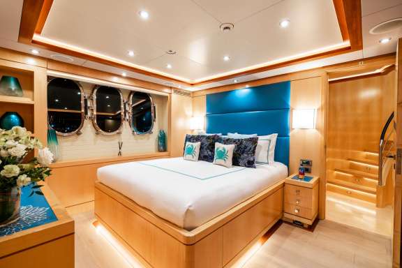 VIP Queen Stateroom