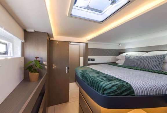 Image of Wind Dancer yacht #8