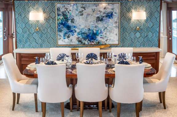 Image of RISK & REWARD yacht #3