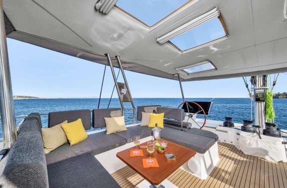 Image of NEOW yacht #10