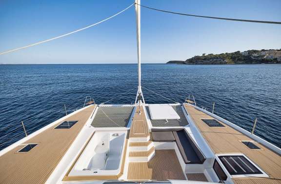 Image of NEOW yacht #12