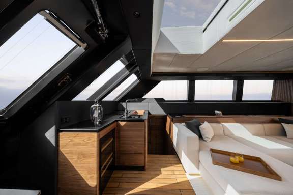 Image of DOUBLE HAPPINESS yacht #4