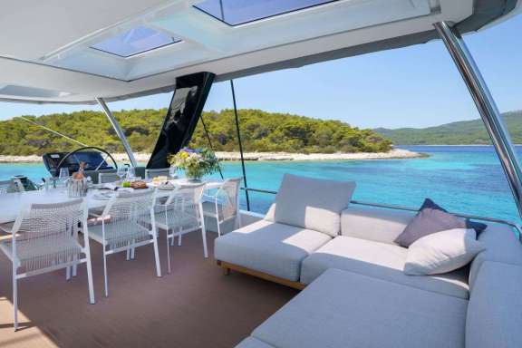 Dining and lounge area on Flybridge