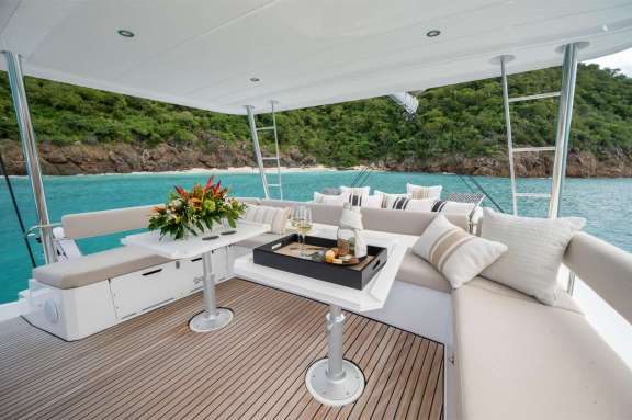 Image of LA VIE EST BELLE yacht #6