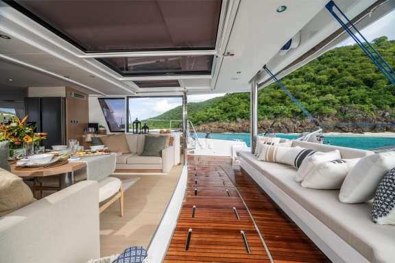 Image of LA VIE EST BELLE yacht #9