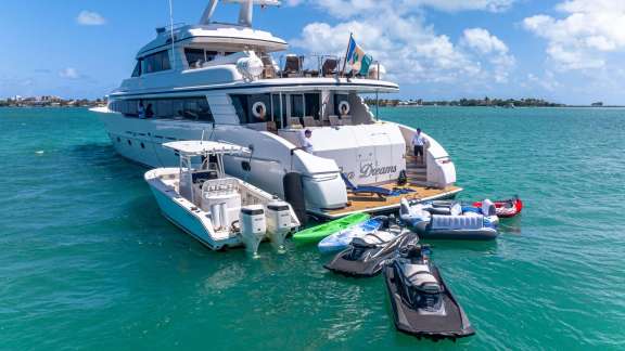 Image of EALU yacht #18