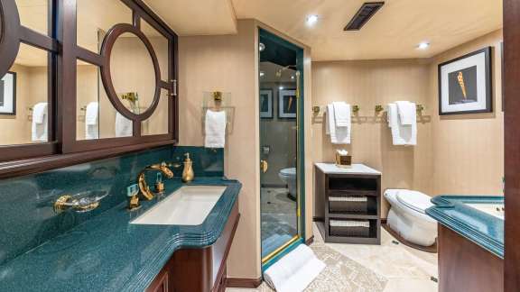 VIP Stateroom En-Suite