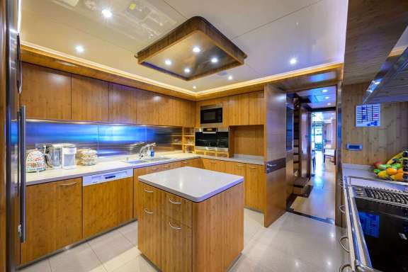 Image of KIMBERLIE yacht #12