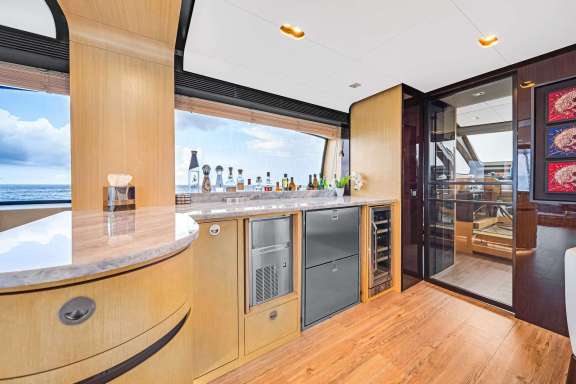 Image of Sky yacht #17
