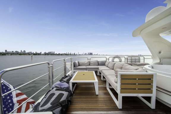 Image of Sky yacht #18