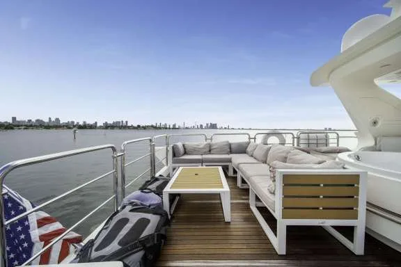 Image of Sky yacht #18
