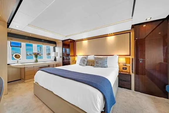 Image of Sky yacht #6