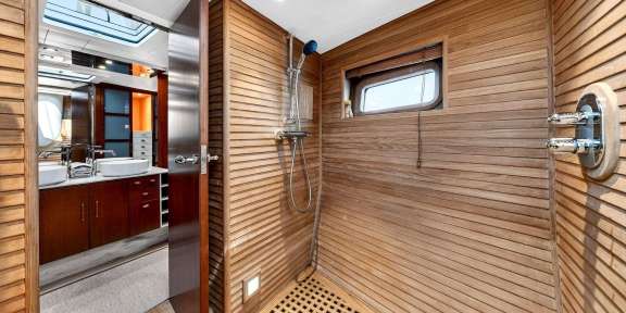 Image of FREE AT LAST yacht #14