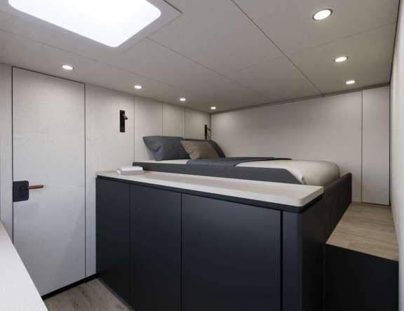 Image of EVERLONG yacht #6