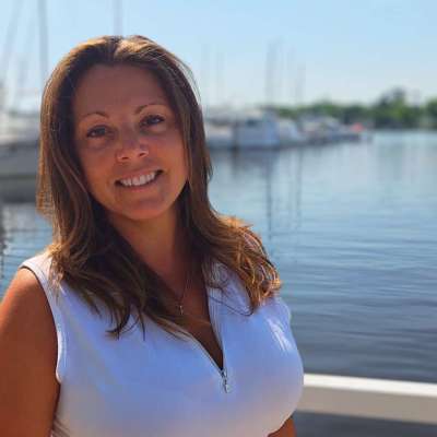 Chef/First Mate Tamara Lawrence
