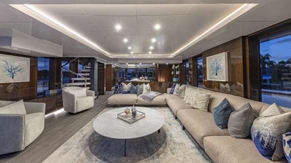 Image of Oculus yacht #2