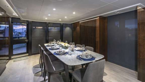 Image of Oculus yacht #3