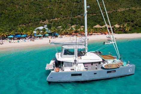 Review img # 56 of the yacht AEOLUS 77