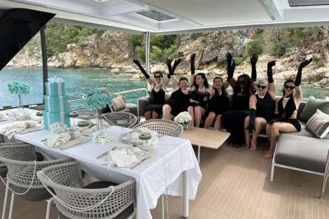 Review img # 41 of the yacht AEOLUS 77