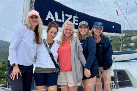 Review img # 44 of the yacht ALIZÉ