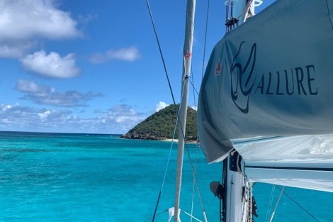 Review img # 28 of the yacht ALLURE 64
