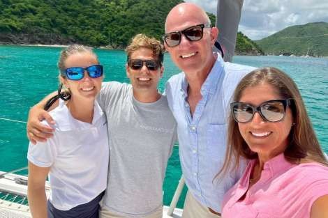 Review img # 38 of the yacht Andiamo Tutti