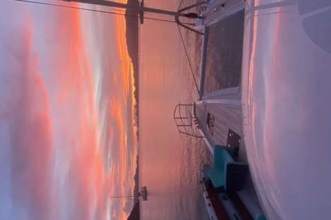 Review img # 51 of the yacht AURA