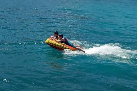 Review img # 18 of the yacht AZULIA II