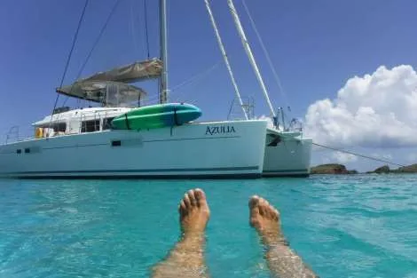 Review img # 36 of the yacht AZULIA II