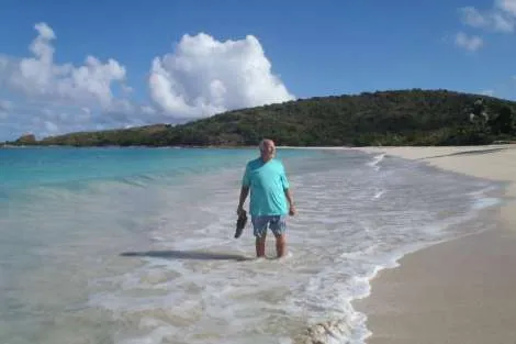 Review img # 56 of the yacht AZULIA II