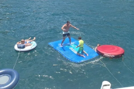 Review img # 63 of the yacht AZULIA II